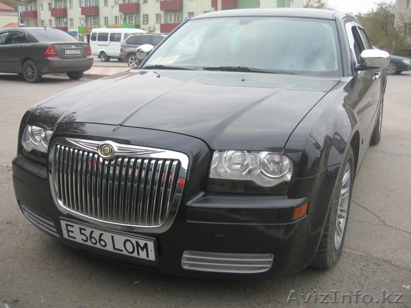 крайслер 300С,год вып.2005,объем 2.7,цвет:черный-металлик,в отличном состоянии - Изображение #1, Объявление #452907
