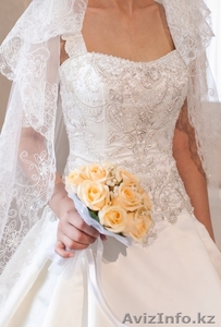Продам шикарное свадебное платье марки Casablanca, США.  - Изображение #1, Объявление #753496