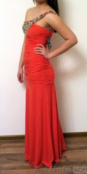 ПРОДАЮ ШИКАРНОЕ ВЕЧЕРНЕЕ ПЛАТЬЕ - Изображение #1, Объявление #647197