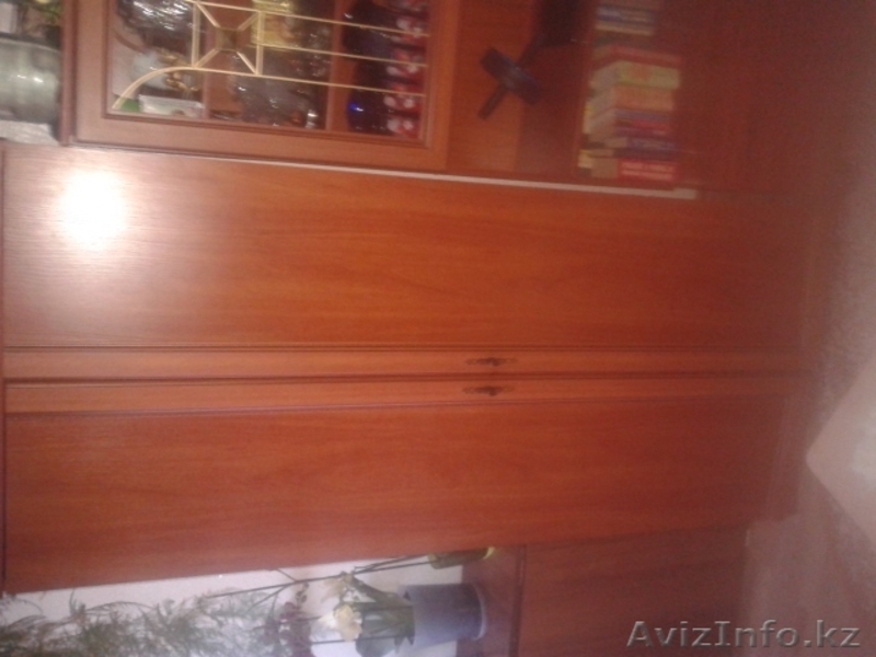 срочно продам мини стенку, монитор, комп.стол. принтер - Изображение #1, Объявление #1240279