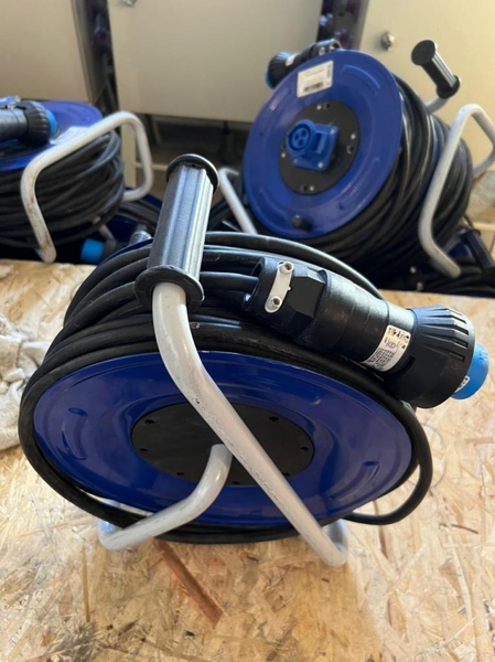 Продаются красная и синяя катушки - Изображение #1, Объявление #1733415