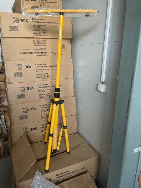 Продается штатив для светодиодных прожекторов - Изображение #1, Объявление #1733417